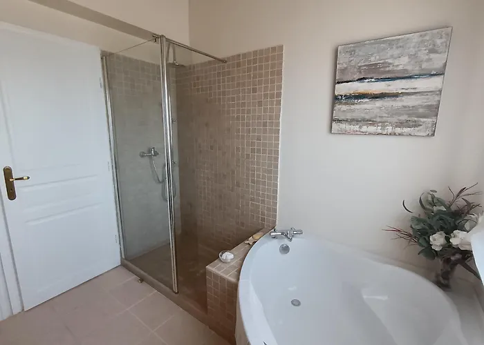 Le Charme Des Bastides 3* Castelnau-de-Montmiral