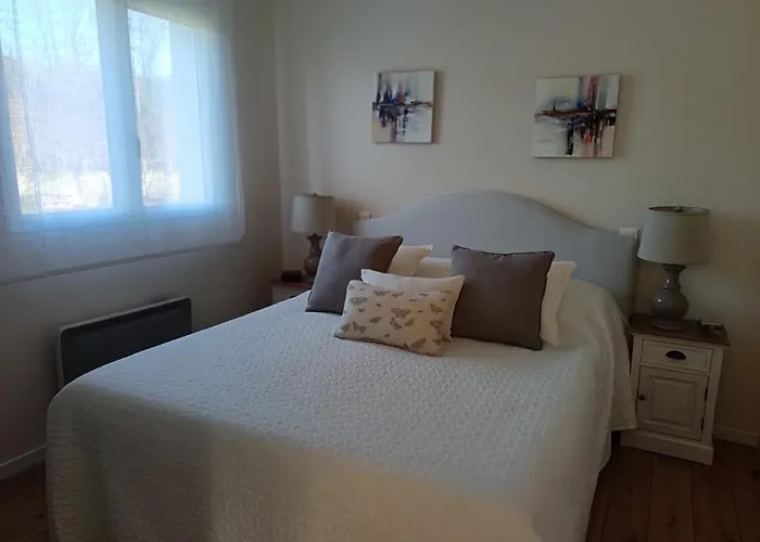 Le Charme Des Bastides Frühstückspension Castelnau-de-Montmiral